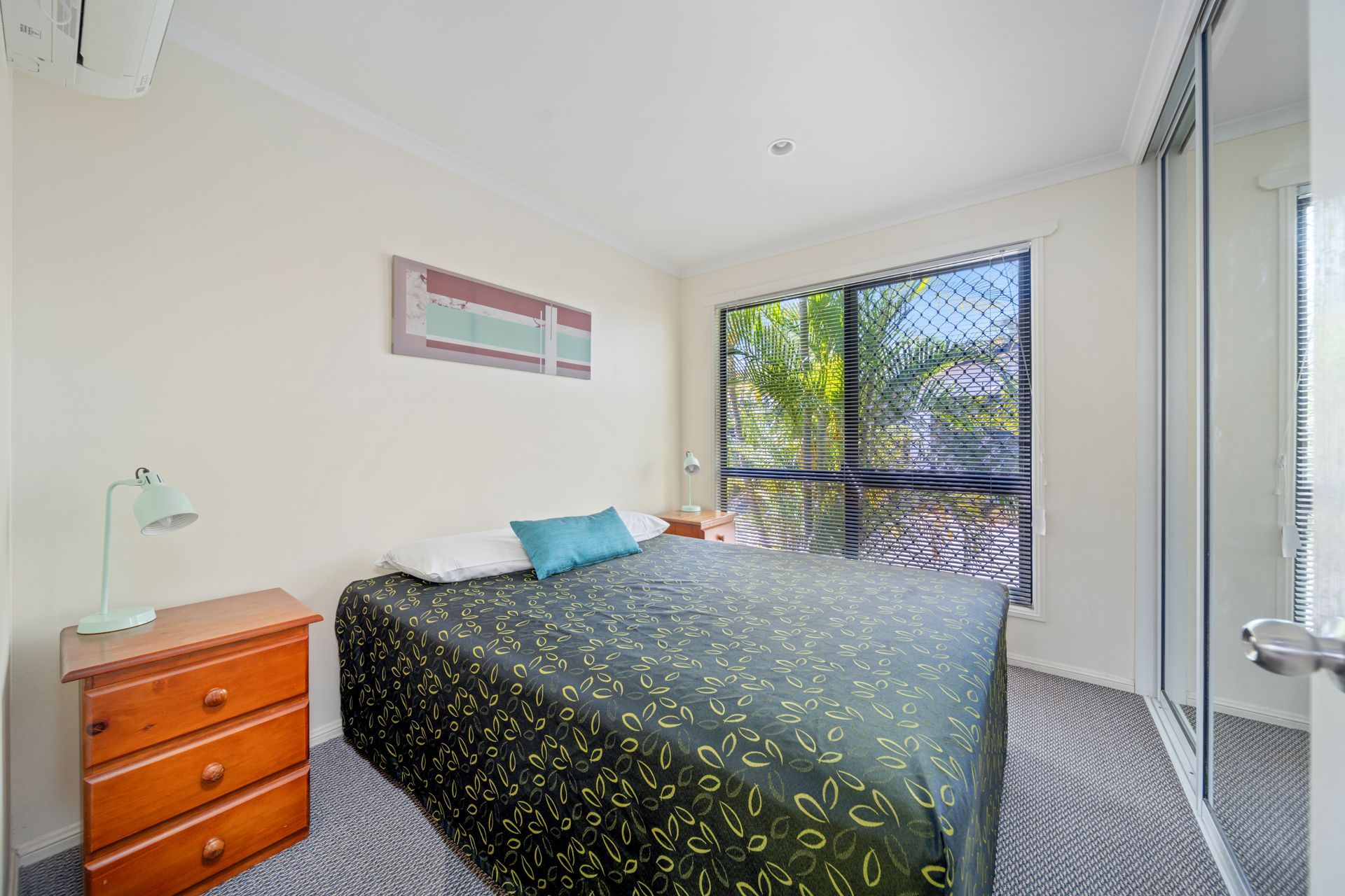 Executive Queen apartment